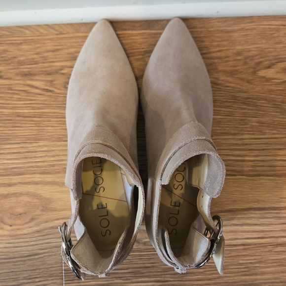 Sole Society Suede Leather Light Tan Ankle Boots Cutout Design - Picture 7 of 9